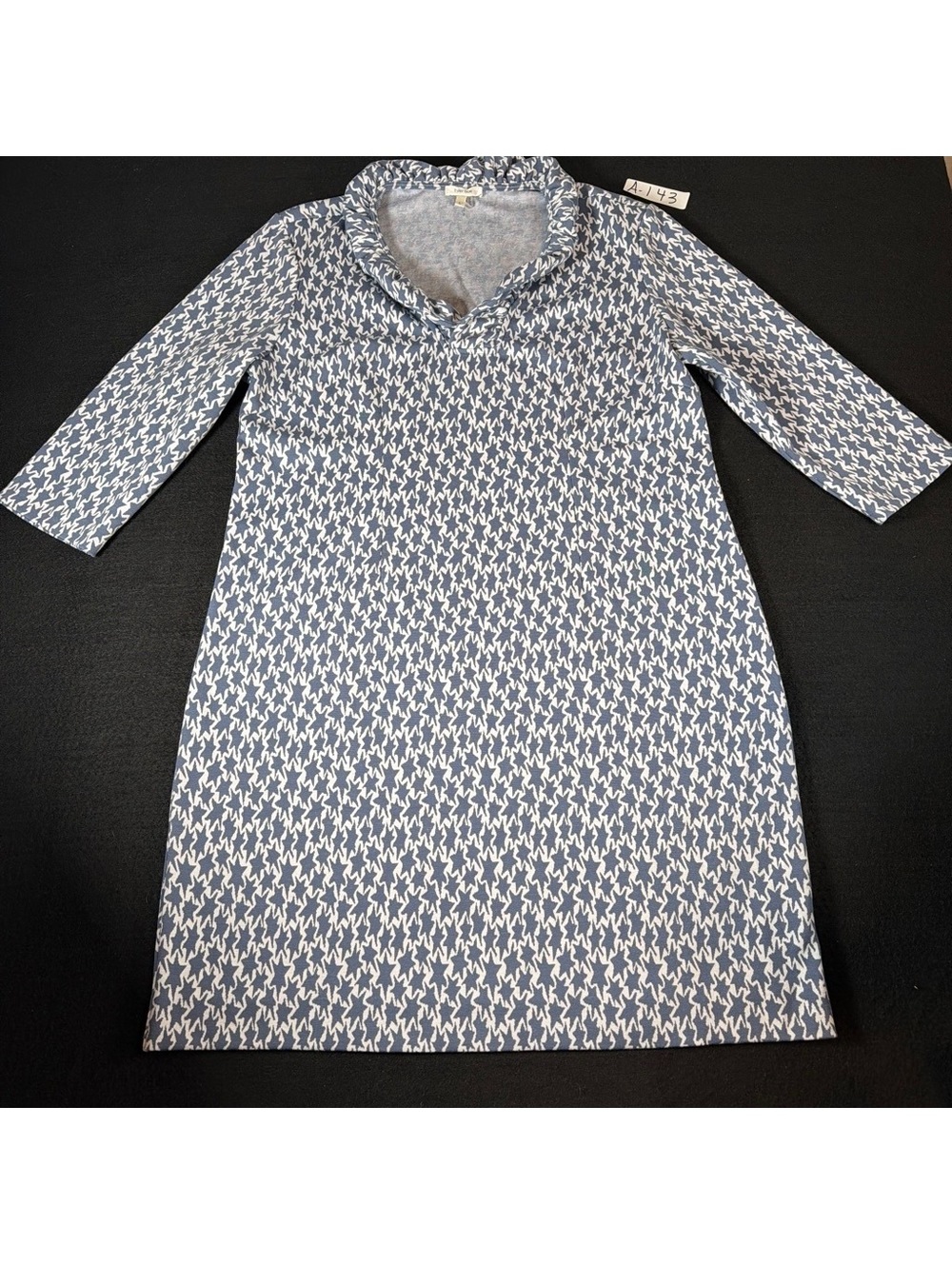 Tyler Böe Women’s L Blue White Houndstooth Knit Shift Dress 3/4 Sleeve Stretch